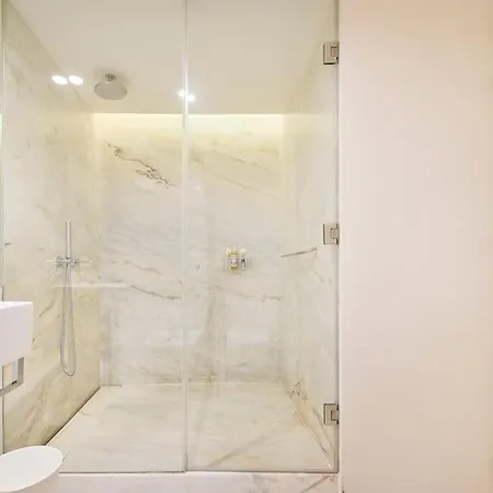 Διαμέρισμα снеск Q,r-с0de First -,-apartment *